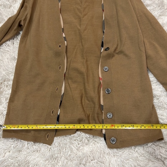 Burberry Scalloped Cardigan - Picture 9 of 14